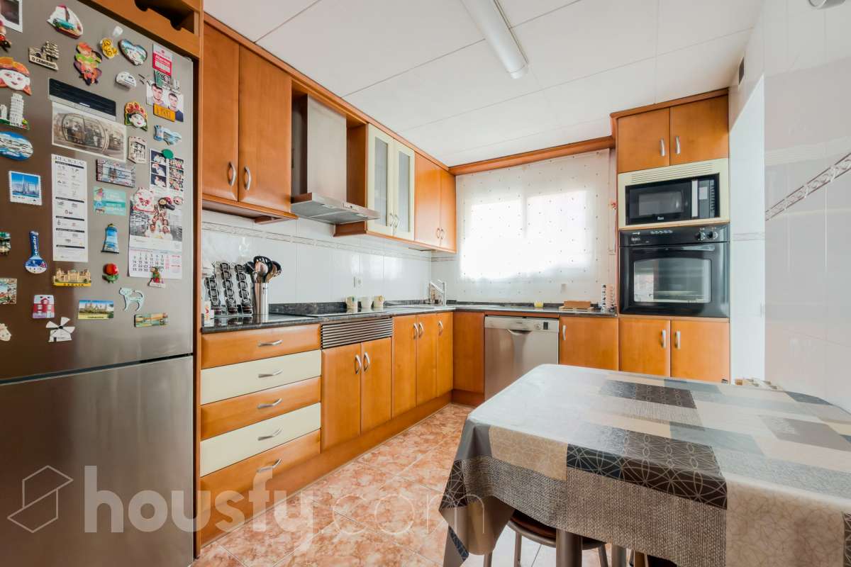Piso de 4 habitación, con parket desde hace 2 años, y habitaciones pintadas hace 3 años, caldera nueva hace 18 meses-13
