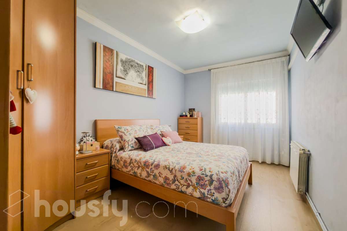 Piso de 4 habitación, con parket desde hace 2 años, y habitaciones pintadas hace 3 años, caldera nueva hace 18 meses-5