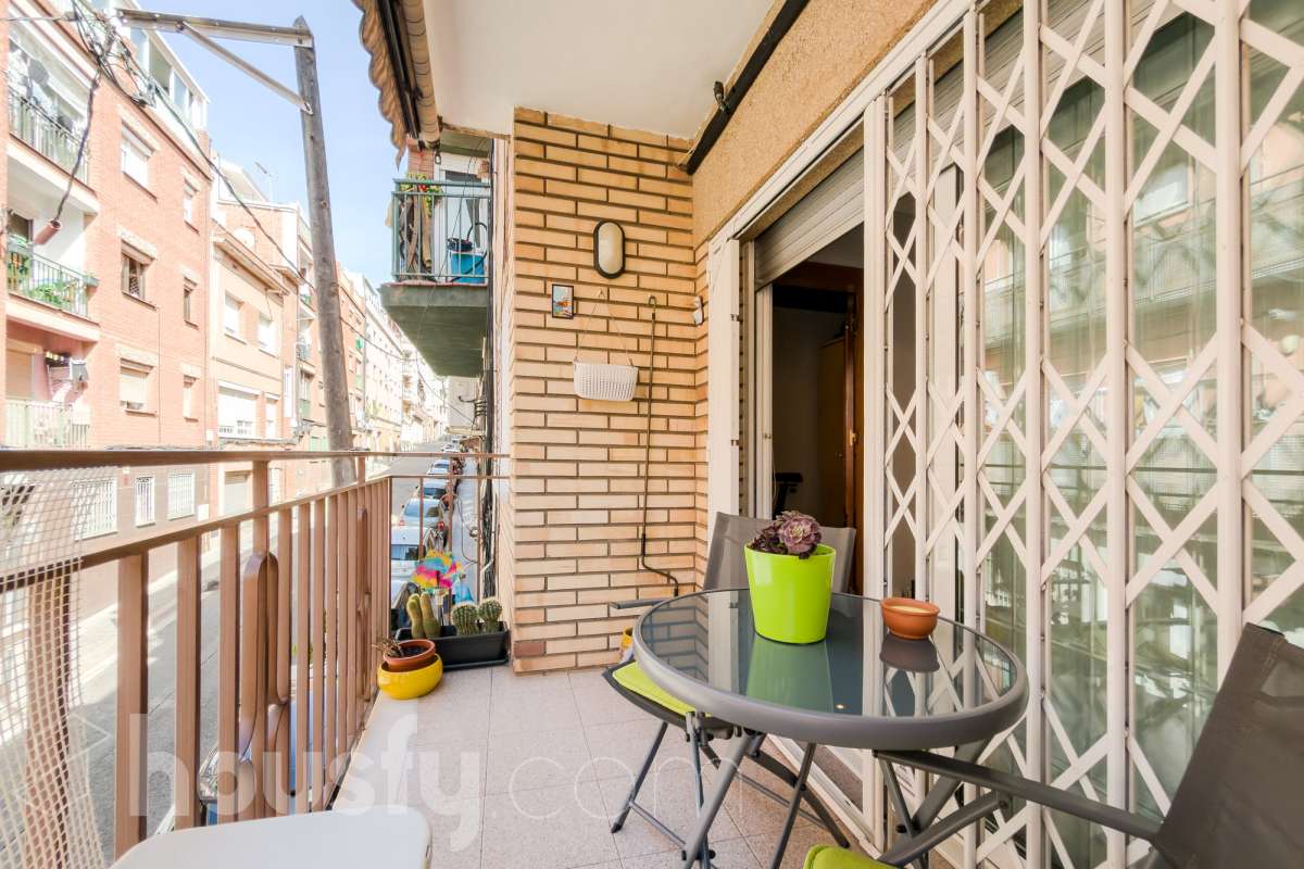 Piso de 4 habitación, con parket desde hace 2 años, y habitaciones pintadas hace 3 años, caldera nueva hace 18 meses-23
