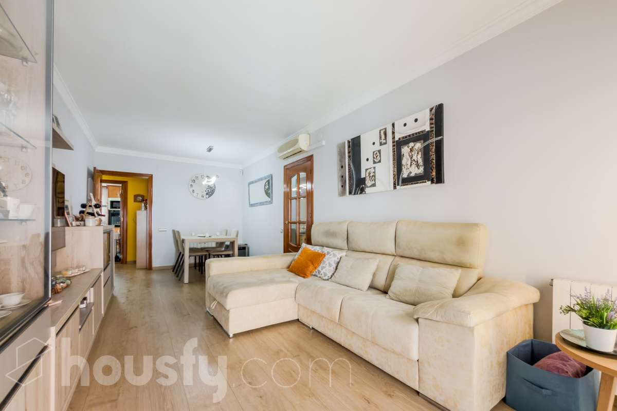 Piso de 4 habitación, con parket desde hace 2 años, y habitaciones pintadas hace 3 años, caldera nueva hace 18 meses-2