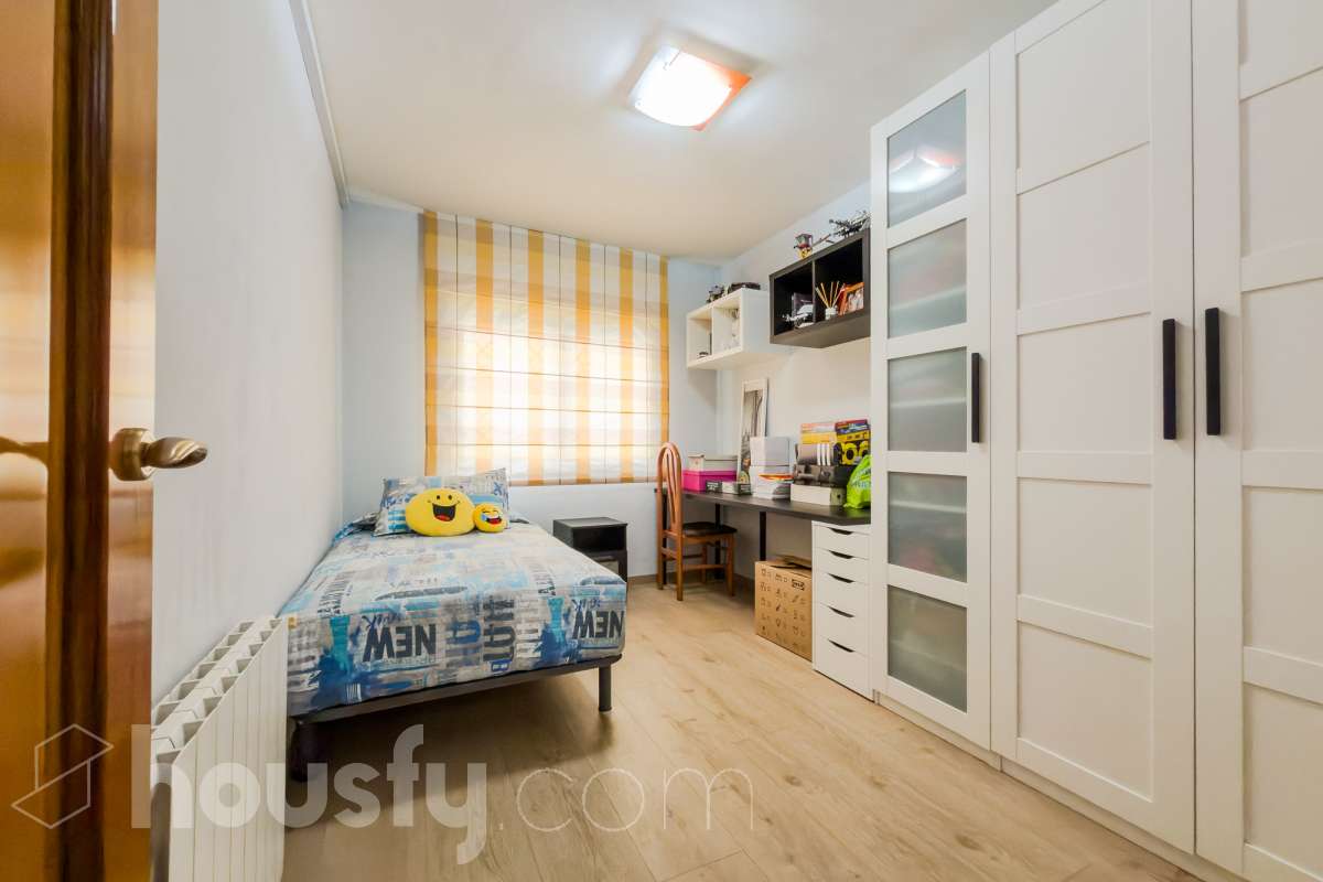 Piso de 4 habitación, con parket desde hace 2 años, y habitaciones pintadas hace 3 años, caldera nueva hace 18 meses-7