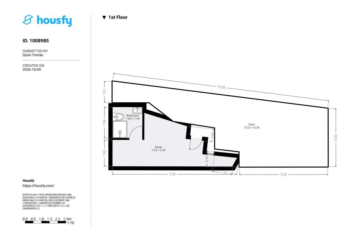 ¡Housfy presenta oportunidad!🏡 Luminoso dúplex en Sant Pere, reformado, el cuál consta de 97m2 (67 m2 útiles verificados con la Dirección General de Catastro y 30 de terraza). Se encuentra en una moderna finca del año 2000. Distribución de estancias: En la primera planta, pasamos de un agradecido recibidor para llegar a un amplio salón-comedor, luminoso y exterior por su orientación al este. Desde él tenemos acceso a un soleado balcón y a la cocina, también exterior. En esta misma planta encontramos dos habitaciones exteriores y un baño completo, también exterior. Subiendo tenemos una segunda planta con una habitación con baño en suite, y salida a una espectacular y soleada terraza de 30m2 con barbacoa de obra y toldo. La finca es una muy buena finca de pocos vecinos y ascensor. Muy bien cuidada, además de aportarnos un piso espectacularmente reformado, con gustos refinados y modernos. Ventanas de doble vidrio climalit, aire acondicionado y todas las comodidades que requiere la vivienda de hoy en día. - Salón-comedor - 3 Dormitorios - 2 Baños - Cocina equipada Características específicas: - Ascensor - Aire acondicionado - Puerta blindada - Balcón - Terraza Zona y entorno: Respecto a la ubicación, se sitúa en Terrassa, municipio de Barcelona, dentro del barrio de Sant Pere. Este barrio es codiciado debida a la amplia oferta de servicios esenciales, supermercados y vida vibrante, pero con la tranquilidad de ser una zona residencial. A 5 minutos a pie de los ferrocarriles y los rodalies en la Estació del Nord, a 10 minutos andando del parque de Vallparadís y múltiples líneas de bus en las inmediaciones. Esta propiedad se encuentra cerca de transporte público, colegios, supermercados y farmacias. Aviso legal: El precio de venta no incluye gastos de la compraventa como notaría, registro, impuestos, ni tampoco honorarios agencia. Esta publicación no es vinculante. Consulta siempre la nota simple con Housfy antes de formalizar la compraventa. Sobre nosotros: Housfy es la plataforma integral de servicios inmobiliarios. Nuestra combinación de expertos y tecnología pone al alcance de todo el mundo servicios cómodos, claros y seguros. AICAT número: 7922. Nos encargamos de la gestión y asesoramiento de la compra. Olvídate de todo. Hacemos los trámites por ti. Y, si además necesitas financiación, ponemos a tu disposición un bróker hipotecario para ayudarte a conseguir las mejores condiciones para tu perfil económico. ¿Quieres visitarla? Contacta con Housfy y agenda tu visita sin compromiso. Más información en: housfy.com En cumplimiento de la Ley 8/2026 en Cataluña, el certificado de presencia o ausencia de amianto se encuentra en proceso de tramitación-30