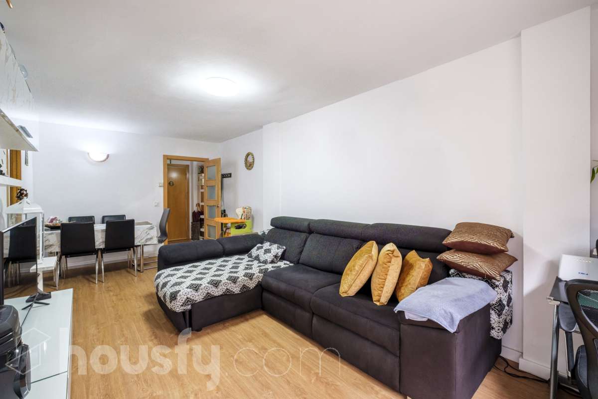 Piso familiar de 4 habitaciones con plaza de garaje en Can Palet (Terrassa)-3