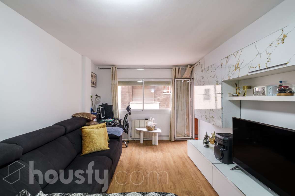 Piso familiar de 4 habitaciones con plaza de garaje en Can Palet (Terrassa)-5