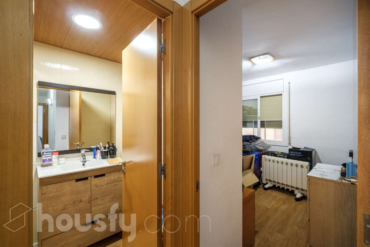 Piso familiar de 4 habitaciones con plaza de garaje en Can Palet (Terrassa)-20
