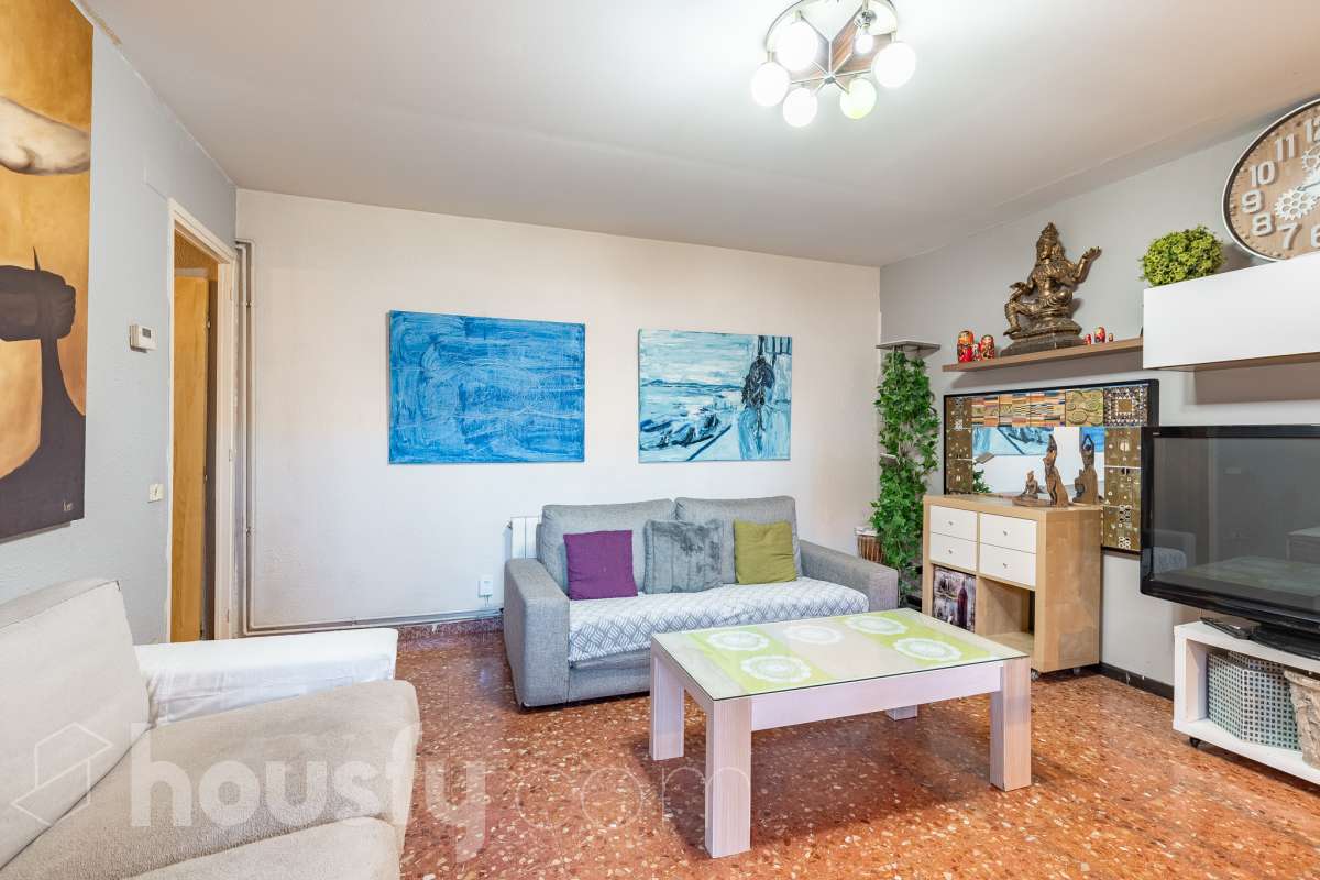 Piso luminoso con amplio comedor, 3 habitaciones, galeria y muchas posibilidades en Gracia!-8