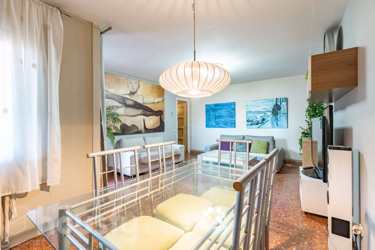 Piso luminoso con amplio comedor, 3 habitaciones, galeria y muchas posibilidades en Gracia!-6