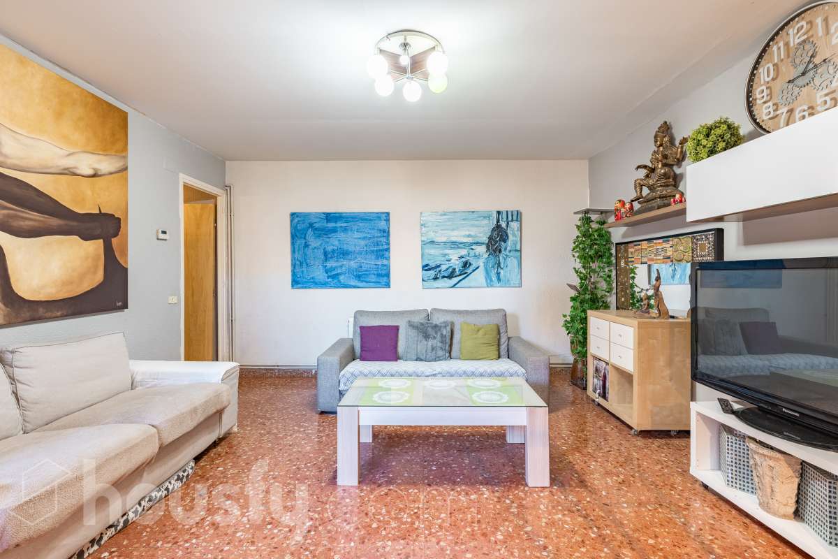 Piso luminoso con amplio comedor, 3 habitaciones, galeria y muchas posibilidades en Gracia!-7