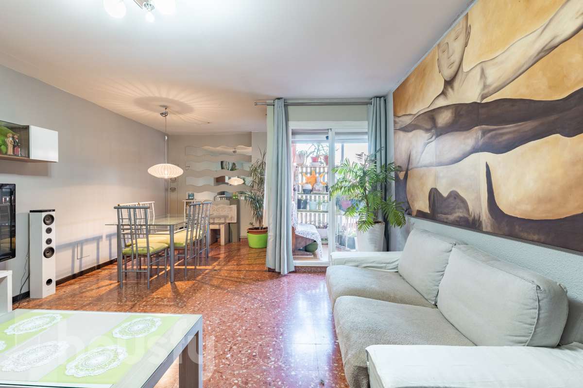 Piso luminoso con amplio comedor, 3 habitaciones, galeria y muchas posibilidades en Gracia!-3