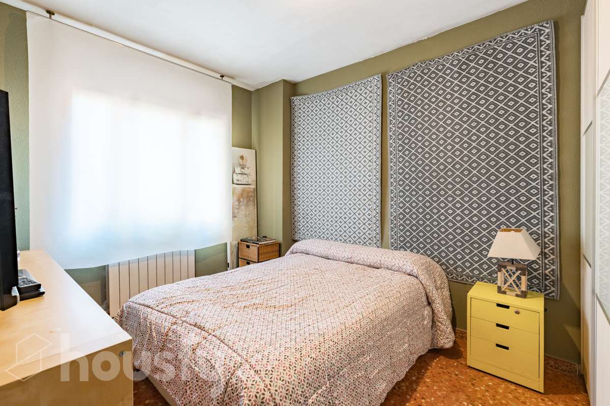 Piso luminoso con amplio comedor, 3 habitaciones, galeria y muchas posibilidades en Gracia!-17