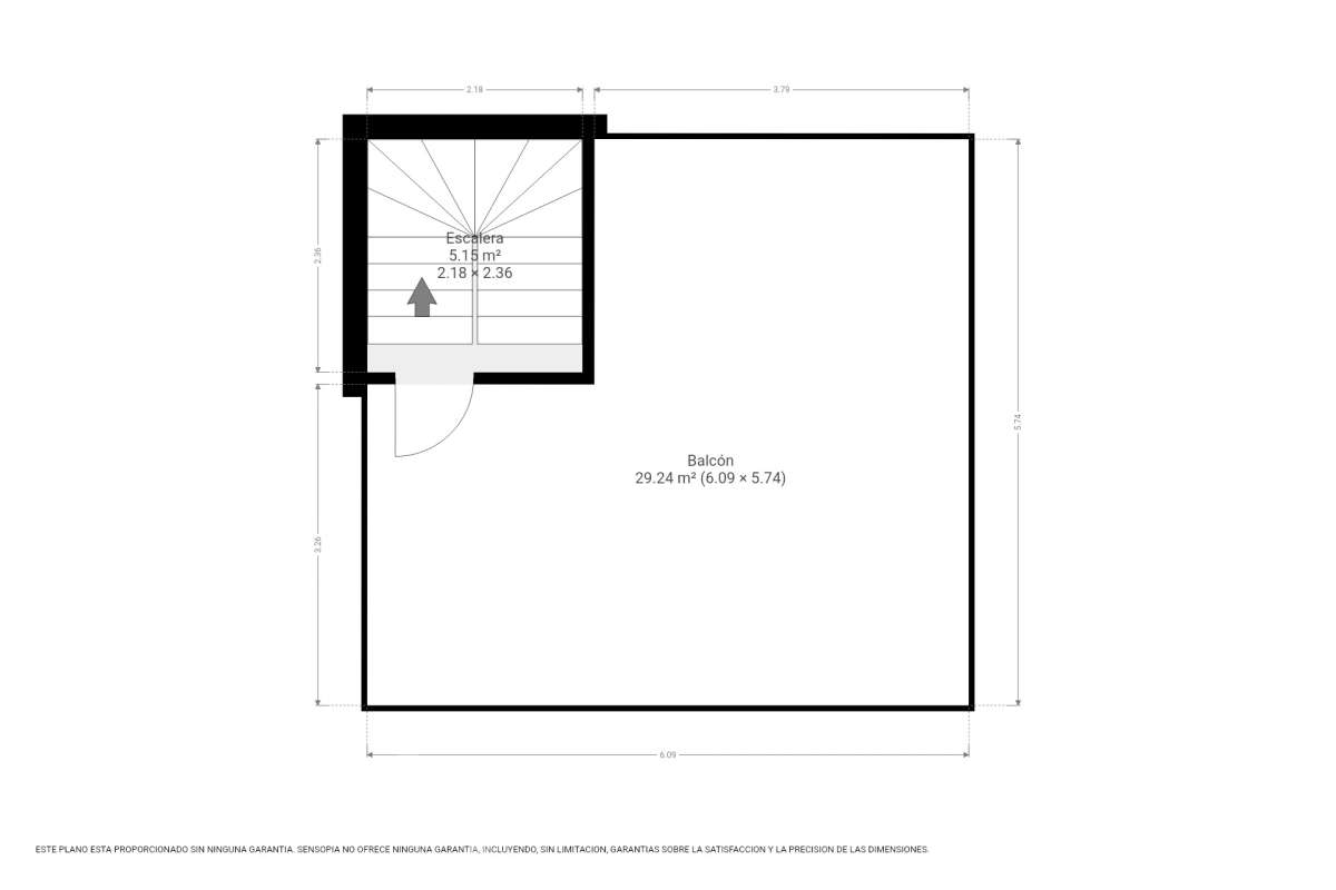 Housfy vende esta amplia casa en Segur de Calafell, ideal para quienes buscan comodidad, amplitud y espacios exteriores donde disfrutar del buen clima durante gran parte del año. La vivienda cuenta con una distribución funcional y acogedora, con un luminoso salón-comedor, cocina equipada, 3 dormitorios y 2 baños completos. Uno de sus principales atractivos son sus amplias y versátiles zonas exteriores. Dispone de jardín privado, piscina privada climatizada, terraza y balcón, espacios perfectos para relajarse, tomar el sol, disfrutar de comidas al aire libre o compartir momentos especiales con familiares y amigos. Gracias a la climatización de la piscina, podrás disfrutar de un baño durante más meses del año. La casa también cuenta con placas solares, aire acondicionado, calefacción y un práctico trastero que aporta un espacio adicional de almacenamiento. Una excelente oportunidad para quienes desean disfrutar de una vivienda espaciosa, con piscina privada climatizada y agradables zonas exteriores en Segur de Calafell. Zona y entorno: Situada en la zona del Jardí d’Europa, en Calafell, la vivienda se encuentra en un entorno residencial tranquilo y familiar. Una ubicación ideal para disfrutar de la calma y la privacidad, sin renunciar a la proximidad de los servicios, comercios y playas de la zona. Aviso legal El precio de venta no incluye gastos de la compraventa como notaría, registro, impuestos, ni tampoco honorarios agencia. Esta publicación no es vinculante. Consulta siempre la nota simple con Housfy antes de formalizar la compraventa. Sobre nosotros Housfy es la plataforma integral de servicios inmobiliarios. Nuestra combinación de expertos y tecnología pone al alcance de todo el mundo servicios cómodos, claros y seguros. AICAT número: 7922. Nos encargamos de la gestión y asesoramiento de la compra. ¡Olvídate de todo! Hacemos los trámites por ti. Y, si además necesitas financiación, ponemos a tu disposición un bróker hipotecario para ayudarte a conseguir las mejores condiciones para tu perfil económico. ¿Quieres visitarla? Contacta con Housfy y agenda tu visita sin compromiso. Más información en: housfy.com En cumplimiento de la Ley 8/2026 en Cataluña, el certificado de presencia o ausencia de amianto se encuentra en proceso de tramitación.-53