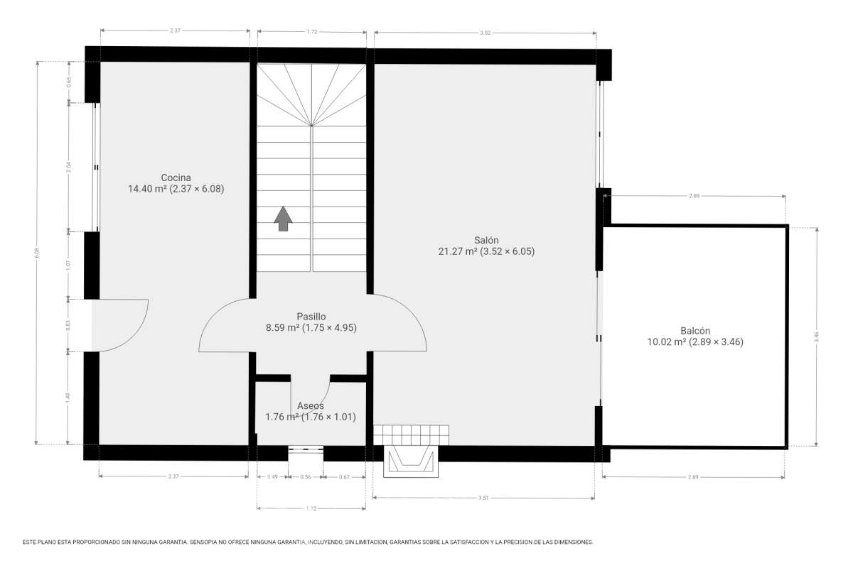 Housfy vende esta amplia casa en Segur de Calafell, ideal para quienes buscan comodidad, amplitud y espacios exteriores donde disfrutar del buen clima durante gran parte del año. La vivienda cuenta con una distribución funcional y acogedora, con un luminoso salón-comedor, cocina equipada, 3 dormitorios y 2 baños completos. Uno de sus principales atractivos son sus amplias y versátiles zonas exteriores. Dispone de jardín privado, piscina privada climatizada, terraza y balcón, espacios perfectos para relajarse, tomar el sol, disfrutar de comidas al aire libre o compartir momentos especiales con familiares y amigos. Gracias a la climatización de la piscina, podrás disfrutar de un baño durante más meses del año. La casa también cuenta con placas solares, aire acondicionado, calefacción y un práctico trastero que aporta un espacio adicional de almacenamiento. Una excelente oportunidad para quienes desean disfrutar de una vivienda espaciosa, con piscina privada climatizada y agradables zonas exteriores en Segur de Calafell. Zona y entorno: Situada en la zona del Jardí d’Europa, en Calafell, la vivienda se encuentra en un entorno residencial tranquilo y familiar. Una ubicación ideal para disfrutar de la calma y la privacidad, sin renunciar a la proximidad de los servicios, comercios y playas de la zona. Aviso legal El precio de venta no incluye gastos de la compraventa como notaría, registro, impuestos, ni tampoco honorarios agencia. Esta publicación no es vinculante. Consulta siempre la nota simple con Housfy antes de formalizar la compraventa. Sobre nosotros Housfy es la plataforma integral de servicios inmobiliarios. Nuestra combinación de expertos y tecnología pone al alcance de todo el mundo servicios cómodos, claros y seguros. AICAT número: 7922. Nos encargamos de la gestión y asesoramiento de la compra. ¡Olvídate de todo! Hacemos los trámites por ti. Y, si además necesitas financiación, ponemos a tu disposición un bróker hipotecario para ayudarte a conseguir las mejores condiciones para tu perfil económico. ¿Quieres visitarla? Contacta con Housfy y agenda tu visita sin compromiso. Más información en: housfy.com En cumplimiento de la Ley 8/2026 en Cataluña, el certificado de presencia o ausencia de amianto se encuentra en proceso de tramitación.-51