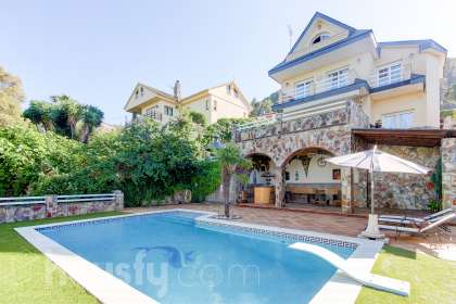 Casas en venta en Vallirana