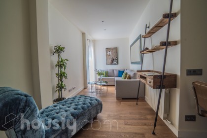 Piso en venta en Calle Corsega