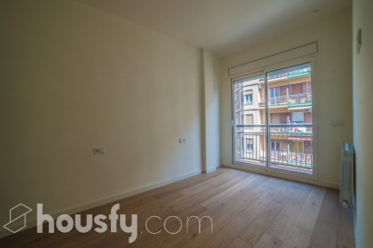 Piso en venta en Calle Corsega