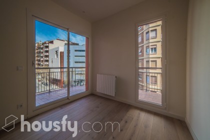 Piso en venta en Calle Corsega