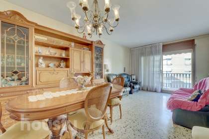 Piso en venta en Calle Mauritania De