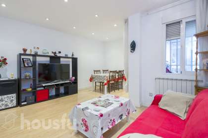 inmobiliaria housfy vende piso en Calle Mariano Vela