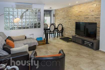 inmobiliaria housfy vende duplex en Calle San Rafael