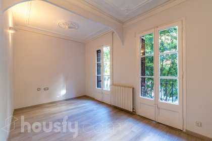 Piso en venta en Calle Consell De Cent