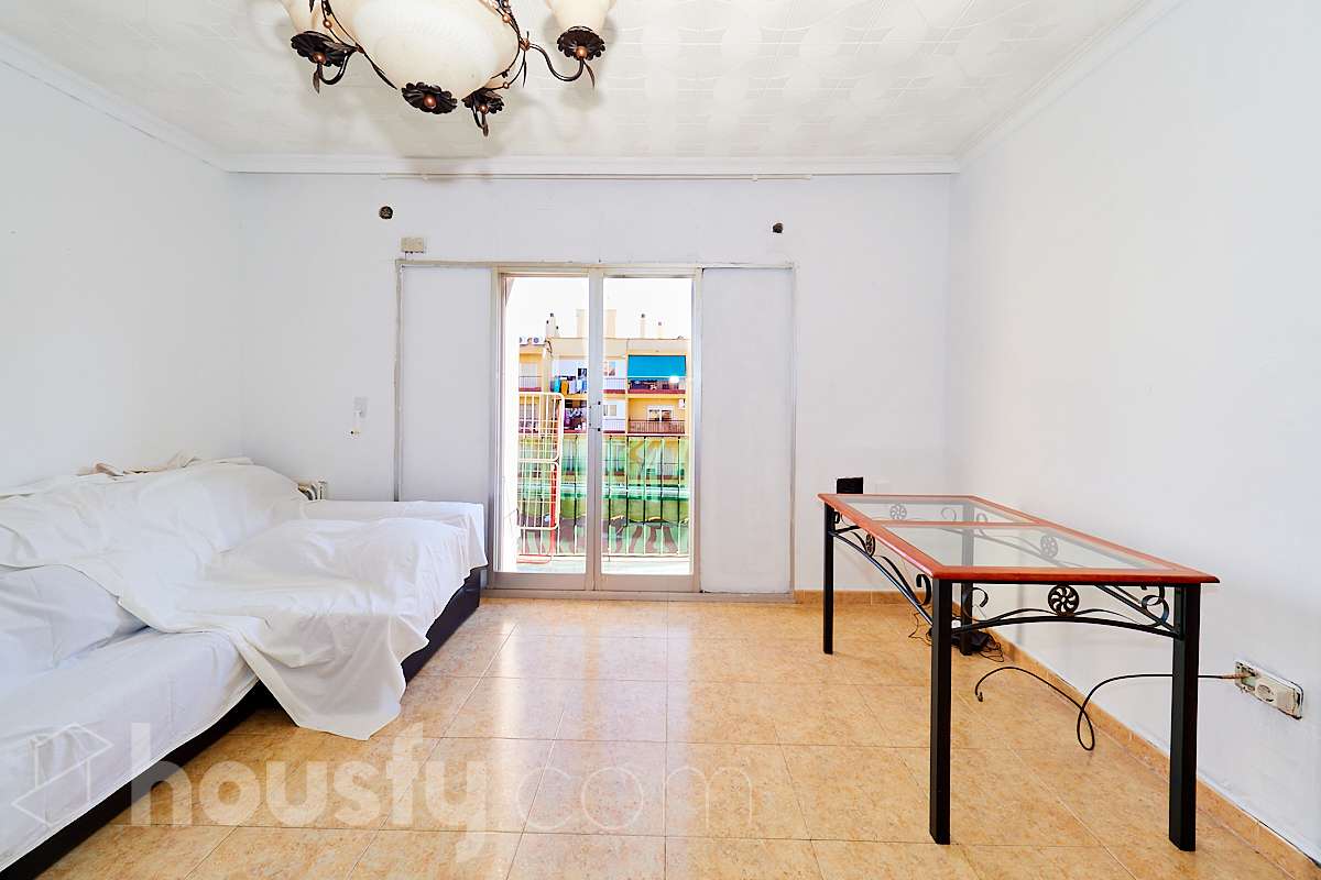 Piso en venta en Calle Uruguay, Los Ángeles-Tómbola-San Nicolás, Alicante / Alacant