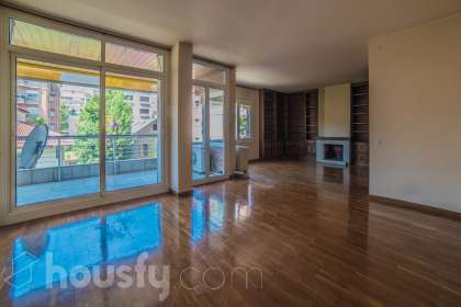 Piso en venta en Calle Angel Guimera
