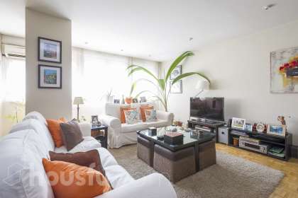 Piso en venta en Calle Añastro
