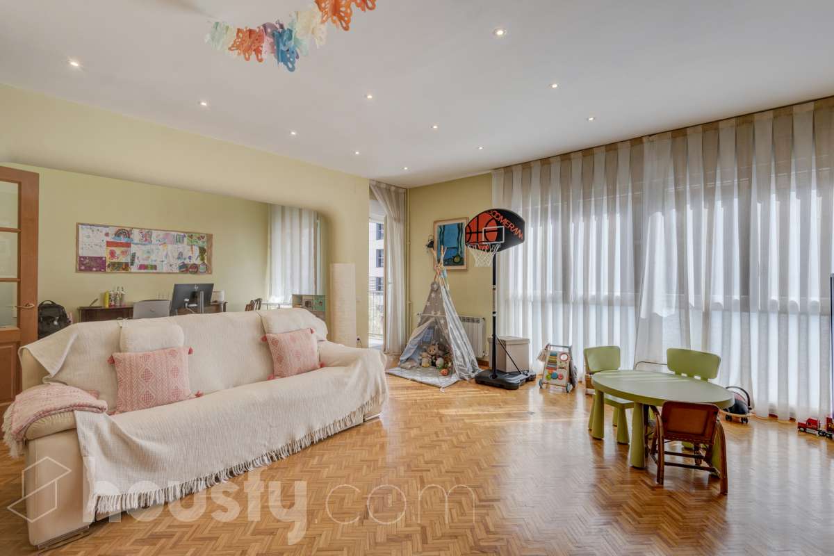 Piso en venta en Avinguda de Sarrià, Les Corts, Barcelona
