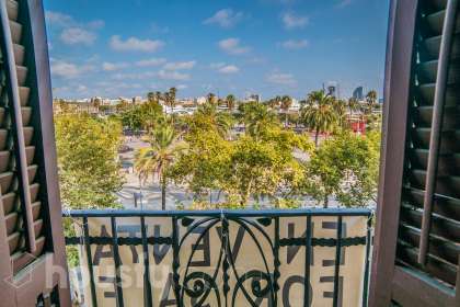 Piso en venta en Paseo Colom