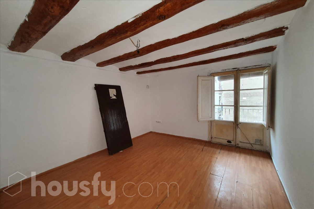 Piso en venta en Calle Carretes, Ciutat Vella, Barcelona