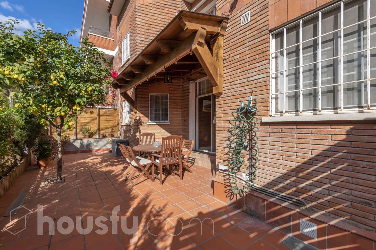 Casa en venta en Carrer de Lluís Solé i Sabarís, Can Serra Balet - Angela Roca - Ausias Marc, Gavà