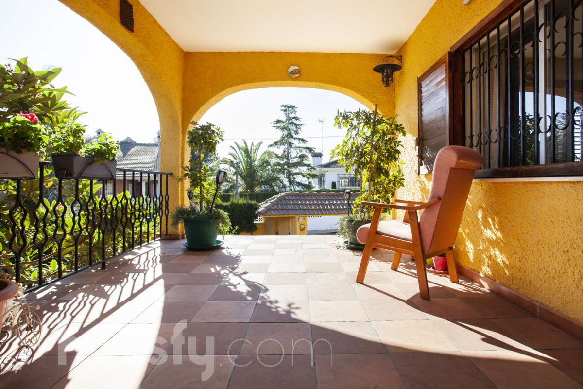 Casa en venta en Calle Sierra de Aitana, Monserrat