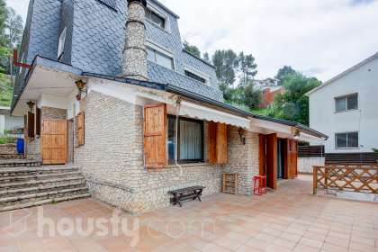 Casas en venta en Vallirana
