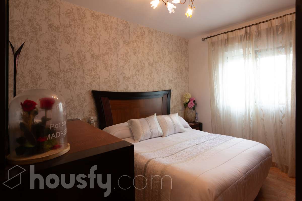 Piso en venta en Avenida de la Tolerancia, Barrio San Luis - Los Molinos, Almería