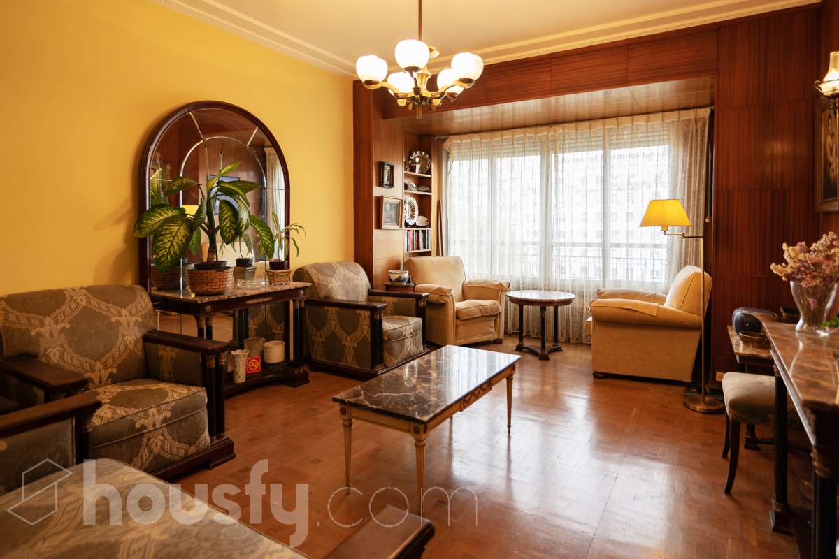 Piso en venta en Calle Gran Vía, Centro, Zaragoza