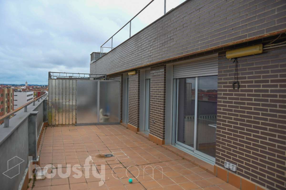 Piso en venta en Calle del Satélite, Belén - Pilarica - Bº España, Valladolid