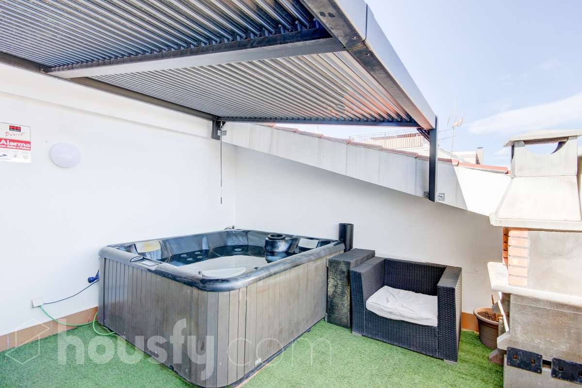 Duplex en venta en Carrer del Camí dels Monjos, Llevant, Terrassa