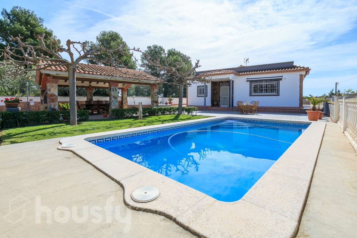 Casa en venta en Travesía 3º de Terres Cavades, Urbanitzacions de Llevant, Tarragona