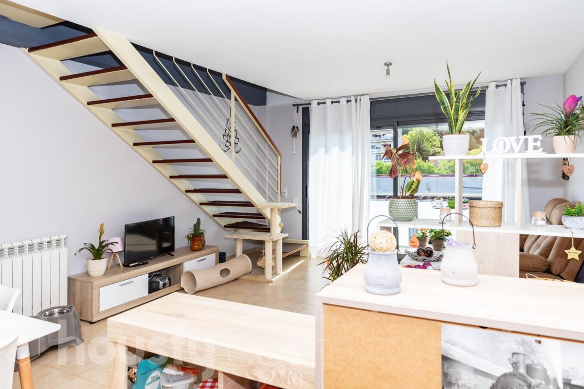 Duplex en venta en Carrer Hipòlit Lázaro, Olot