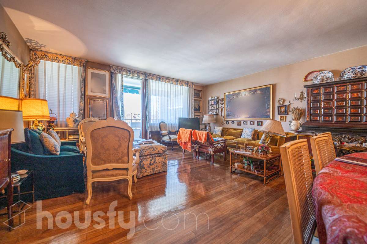 Piso en venta en Avenida de San Luis, Ciudad Lineal, Madrid