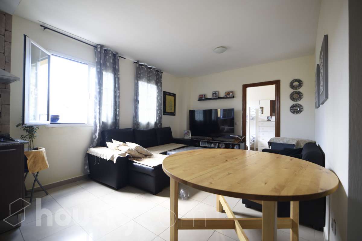 Piso en venta en Avenida de Canarias, Vecindario centro-San Pedro Mártir, Santa Lucía de Tirajana