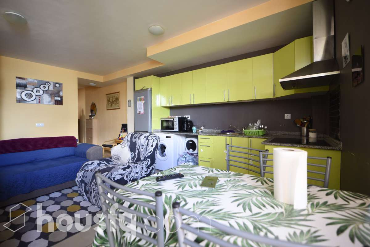 Piso en venta en Avenida de Canarias, Vecindario centro-San Pedro Mártir, Santa Lucía de Tirajana