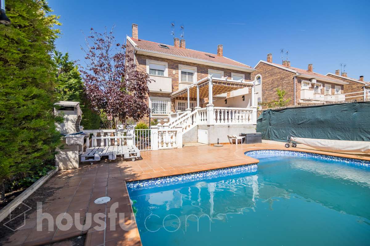 Casa en venta en Calle Travesía Bodegas Morenito, Valdepeñas