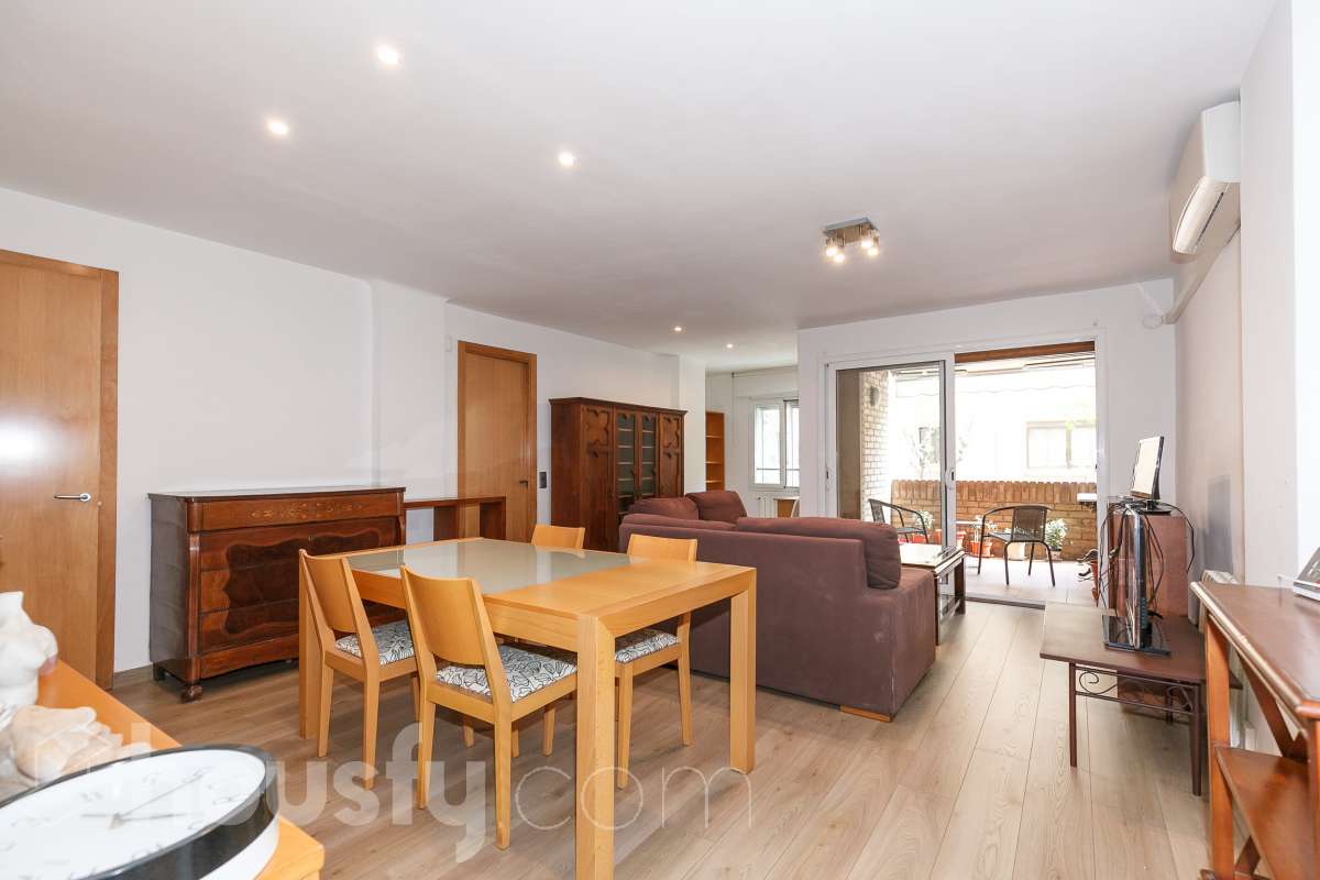 Piso en venta en Avinguda de Ramón y Cajal, Eixample, Tarragona
