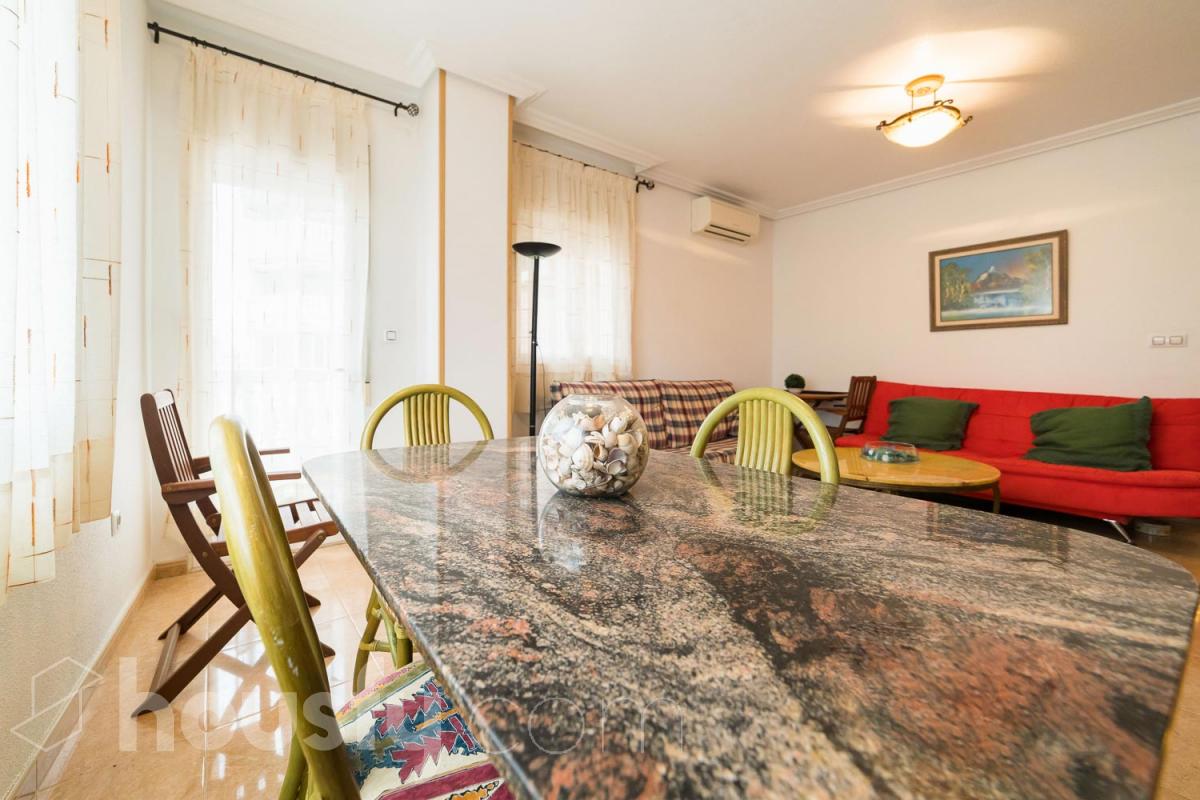 Piso en venta en Calle Villa Madrid, Centro, Torrevieja