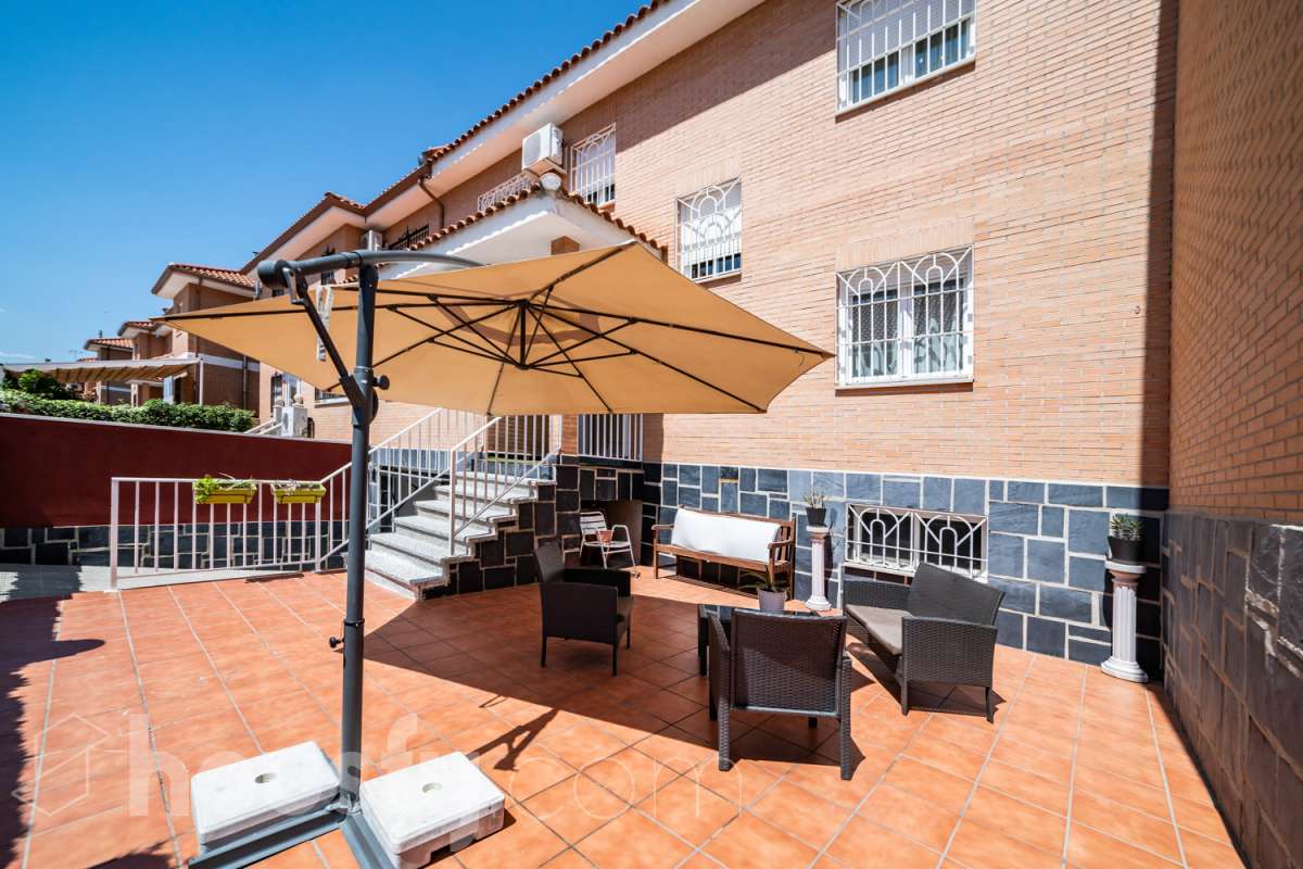 Casa en venta en Calle Reina Sofía, Numancia de la Sagra