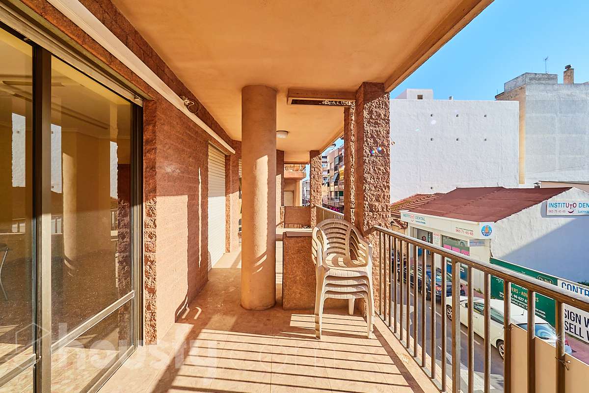 Piso en venta en Calle Ramón Gallud, Centro, Torrevieja