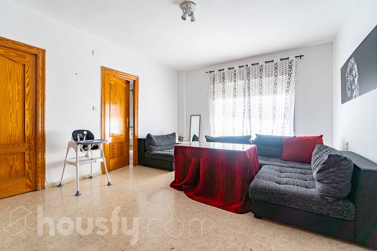 Piso en venta en Calle San Juan Nepomuceno, La Zubia