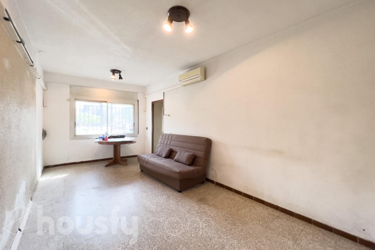 Bajo en venta en Carrer de Tarragona, Plaça de Catalunya, El Prat de Llobregat