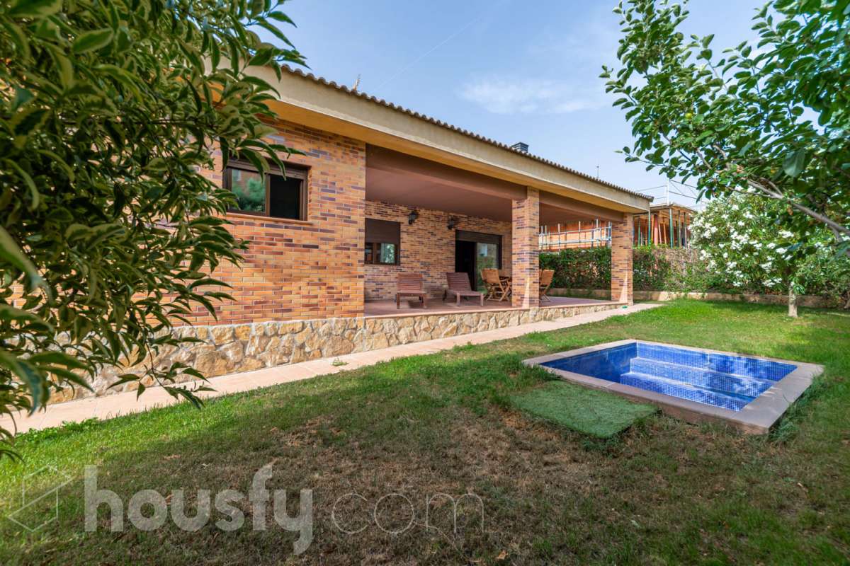 Casa en venta en Calle Huesca, El Casar